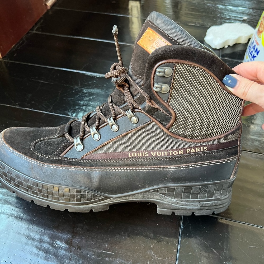 Men’s Louis Vuitton boots size 11.5
